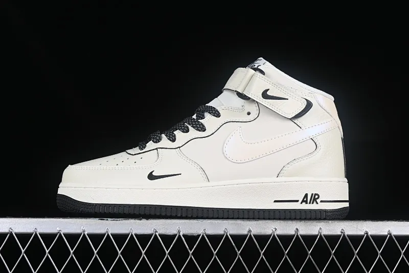 All categories Nk Air Force 1 Air Force series Nk Air Force 1 Mid Air Force mid-top Nk Air Force 1'07 Mid black pearlescent small hook Air Force One mid-top casual sneakers SG2356-807